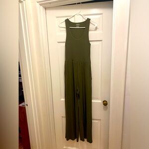 Olive Green Sleeveless Jumpsuit